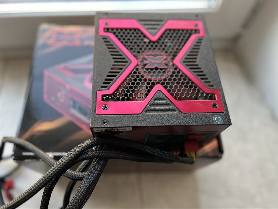 Продам блок живлення Aerocool Strike-X 800W