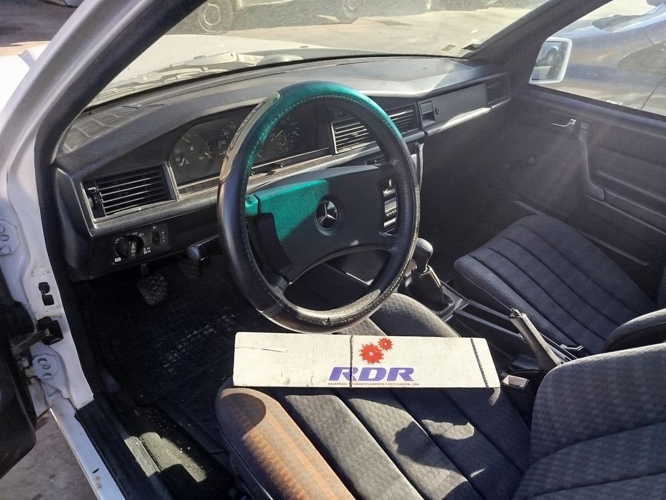 Mercedes 190 2.5 D 5v
