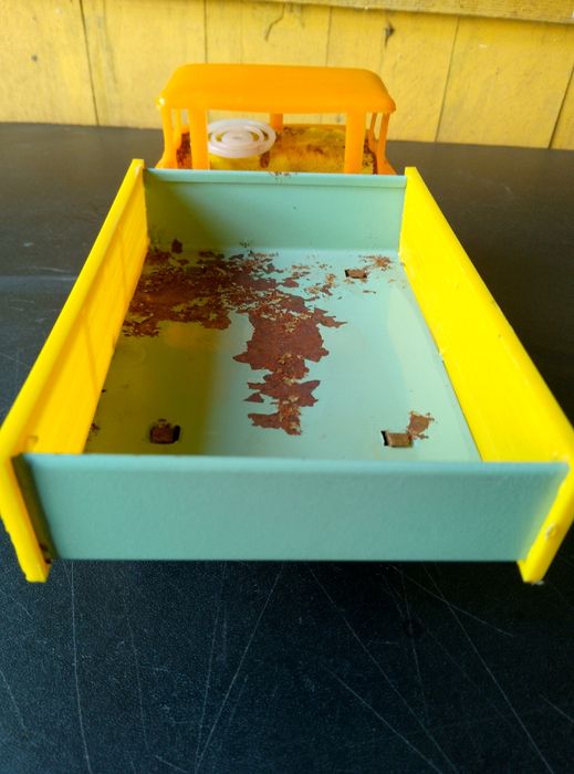 Игрушка грузовик советский