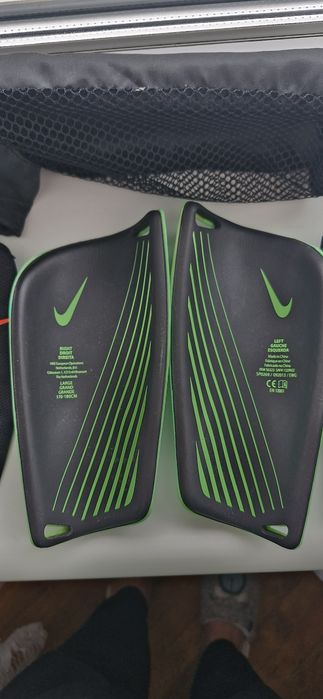 Щитки захисні Nike Mercurial lite