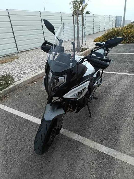 - CF MOTO 700 MT