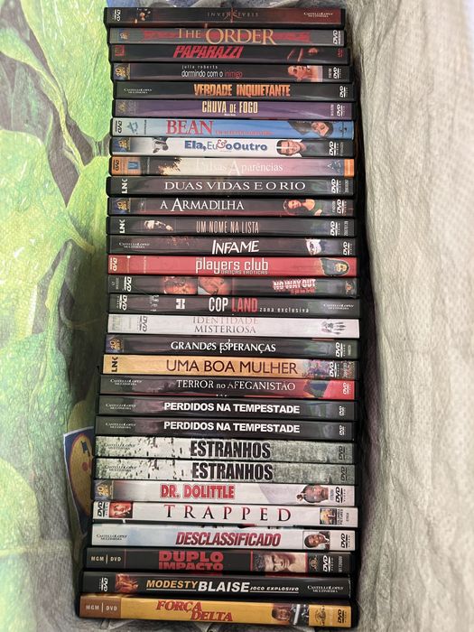 DVDs / Music CDs64729694381187122