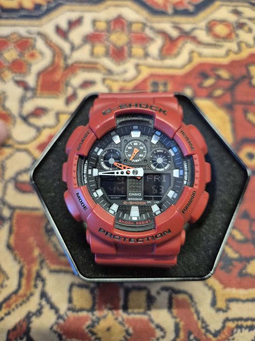 Zegarek Casio GA-100B Czerwony