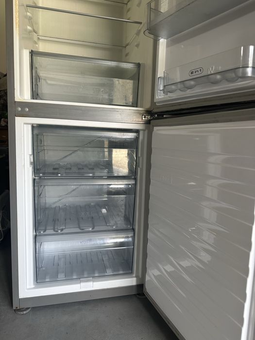 Холодильник Whirlpool