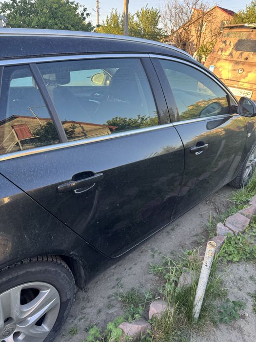 Opel Insignia 2.0 Дизель під запчастини або ремонт