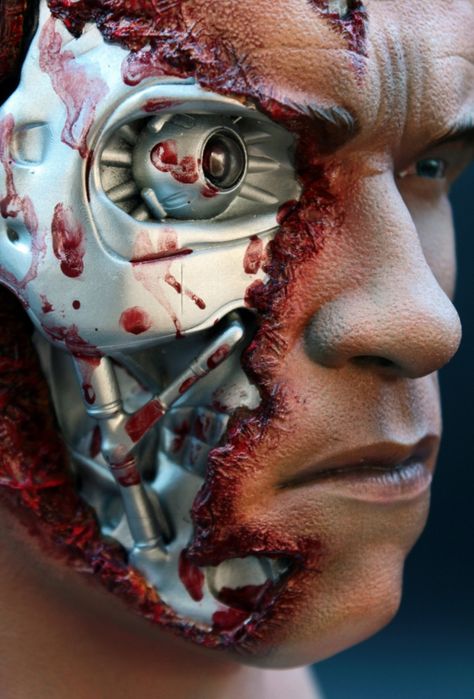 Busto Exterminador Implacável