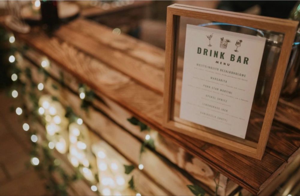 Bar z palet podswietlany idealny na wesele