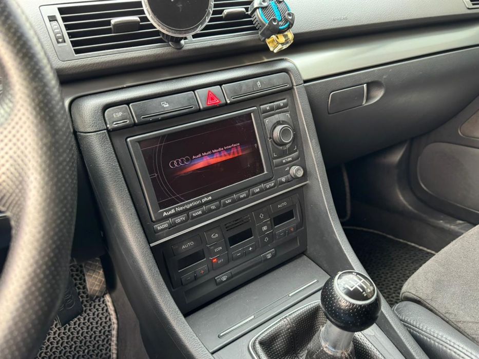 Продам АУДІ а4 б7  2005 року.