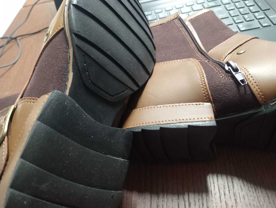 Botas Biker/Steampunk Castanhas com Fivelas – Novas (Tam. 41)