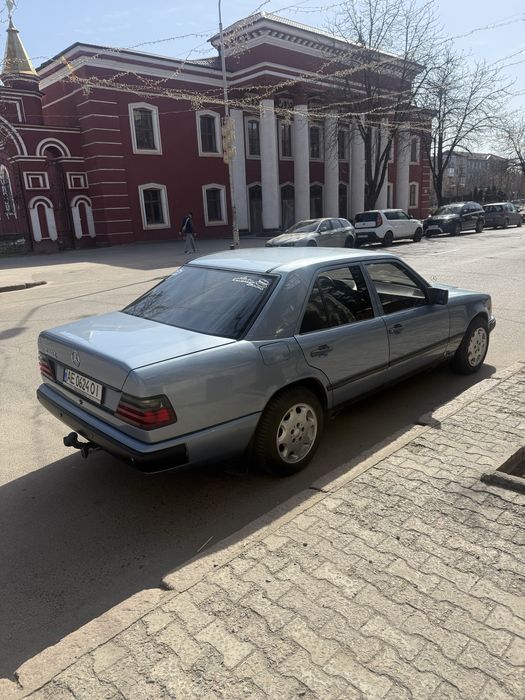 Mercedes E-class W124 переоформлення