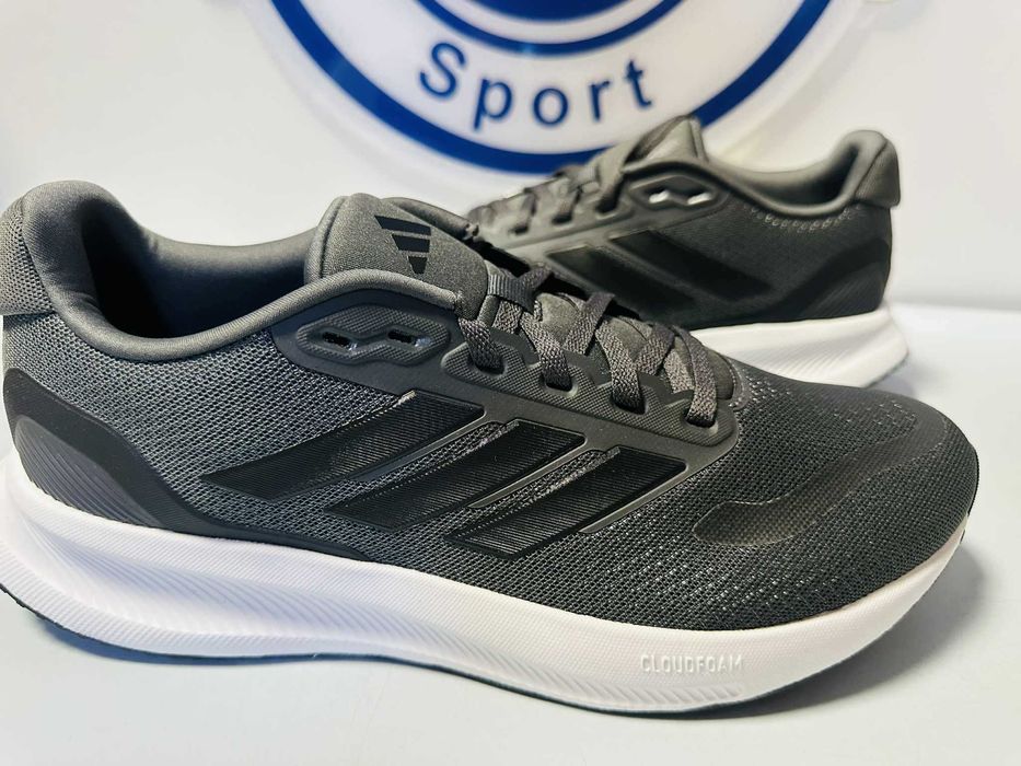 Adidas Runfalcon 5  IE8819   42  44