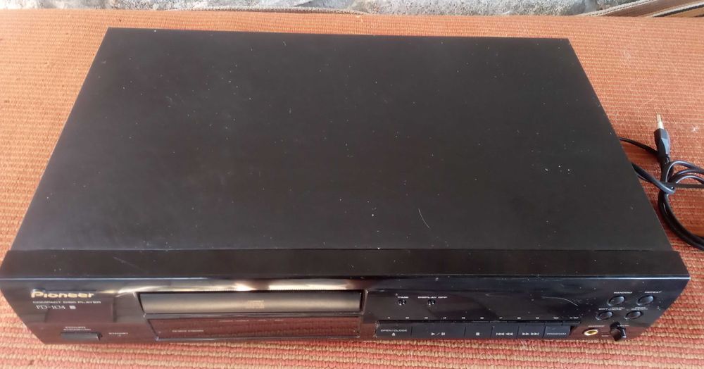 CD програвач Pionneer PD-104