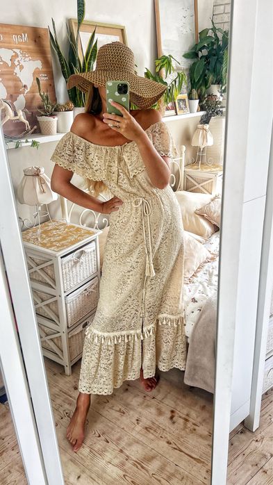 Suknia ślubna beżowa kremowa boho w kwiaty ażurowa długa hiszpanka