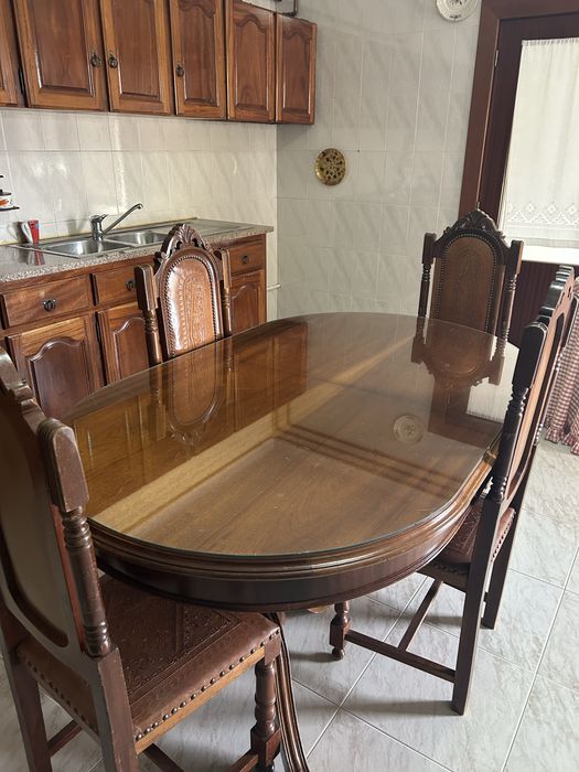 mesa de cozinha com vidro+6 cadeiras