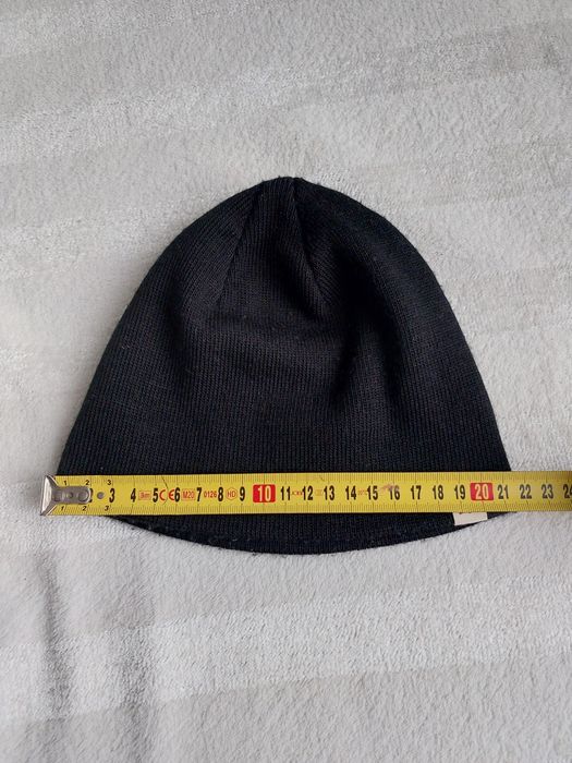 Czapka chłopięca Levis czarna.