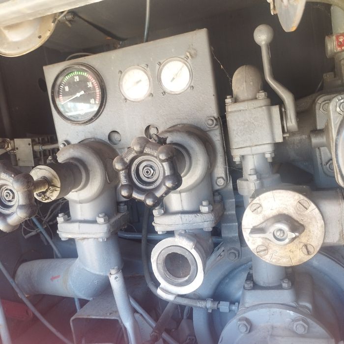 Пожежна машина АЦ-40 ЗІЛ 131