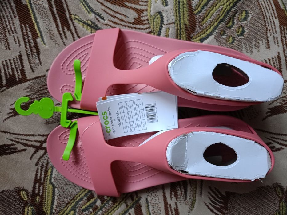 Сандалі women's Crocs Serena Sandal розмір W8