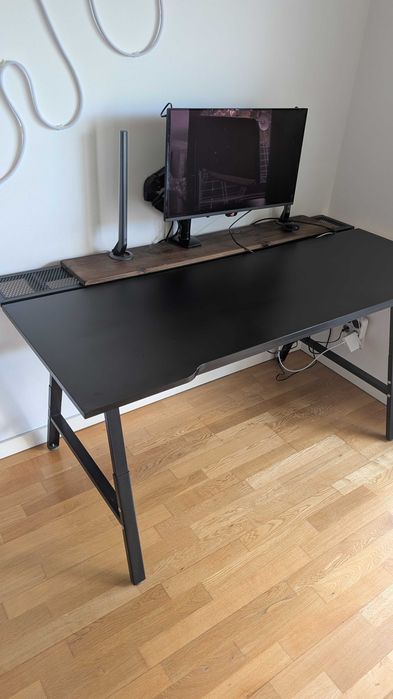 Secretária e cadeira p/gaming