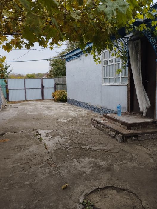 Продам будинок в м. Карлівка