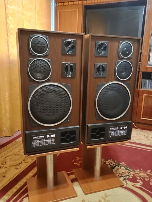 Дзеркальні акустичні системи  "S90 Radiotehnika"