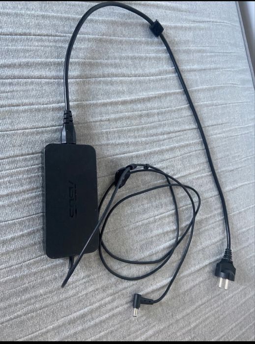 Laptop asus (cena do negocjacji)