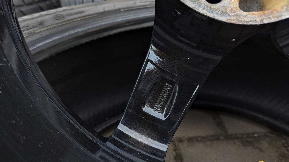 Диски Dezent 5/112 R17 7.5J ET35 dia70.1mm