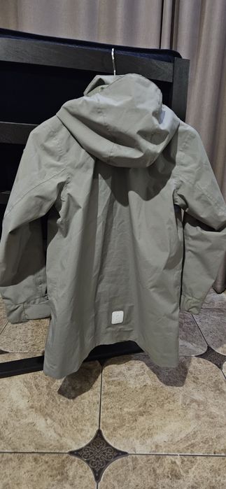 Куртка reima 134см