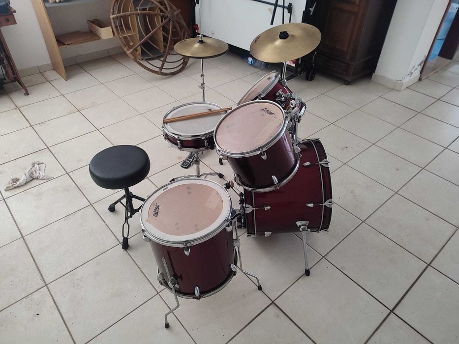 Bateria Ashton bom para iniciantes
