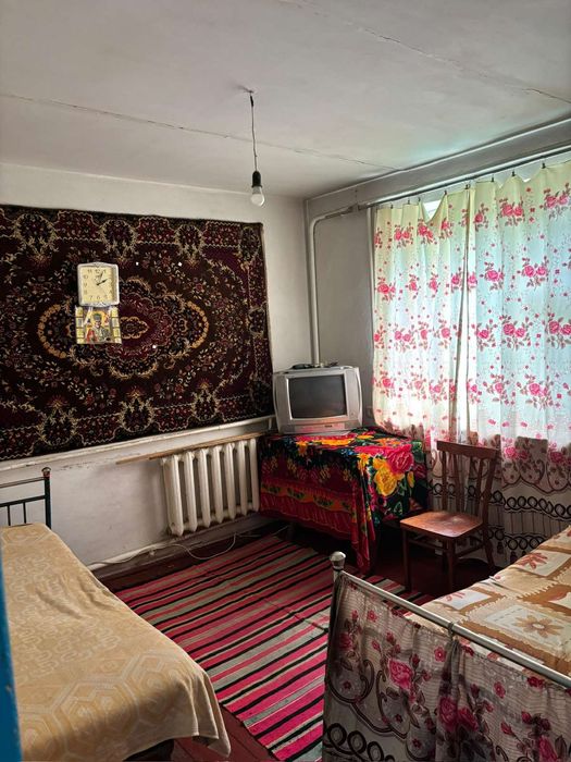 Продам цегляний будинок на три кімнати в затишному місці, село Лисівка.