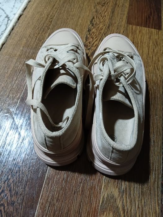 Кеди жіночі 37р бежеві