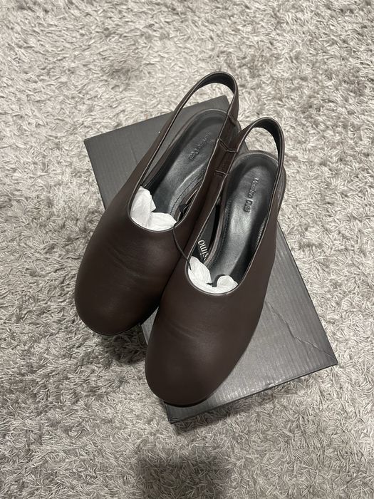 Продам туфли женские  Massimo dutti