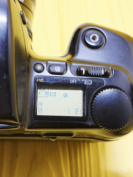 Плёночный Nikon F601 с объективом Nikon AF 35-80 мм 1:4- 5.6D