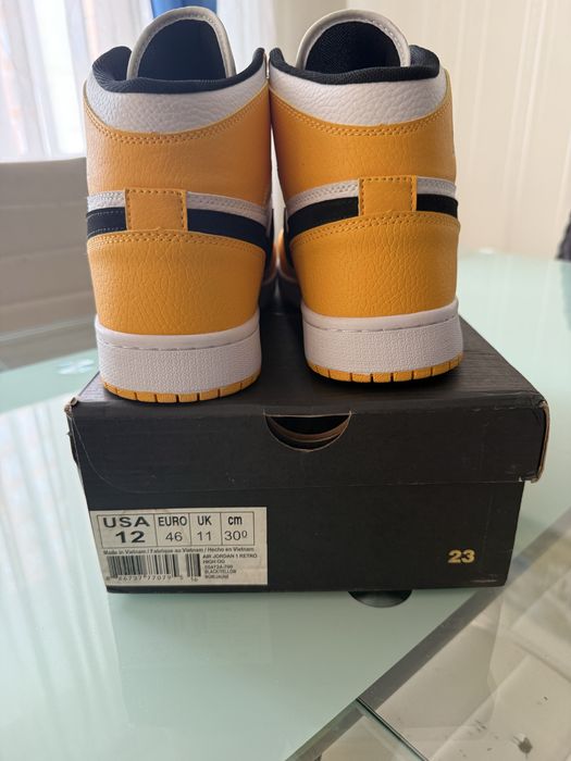 Nike Jordan retro 1 mid
