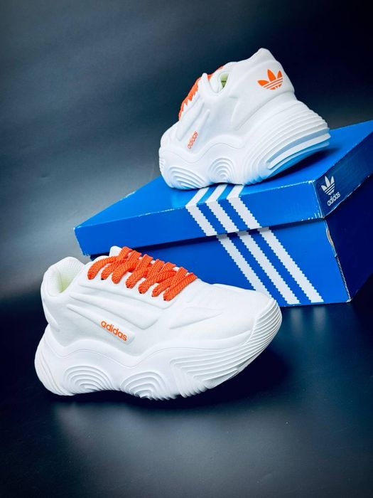 Женские Adidas Yezzy Boost/ кросовки адидас весна/купить адики женские