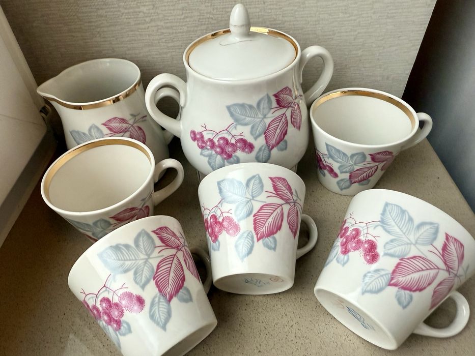 Фарфор ссср , чашки, блюдца, коростень