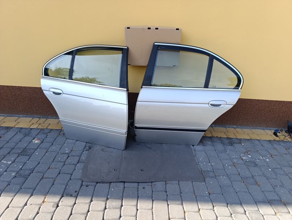 Drzwi tylne prawe lewe bmw E39 titansilber sedan