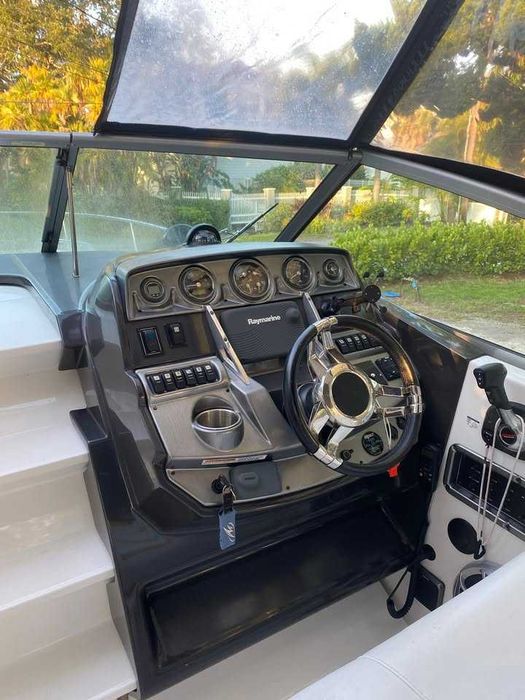 motorówka Monterey 275 SY 16r Sport Yacht, 6.2L, AC, Raymarine,