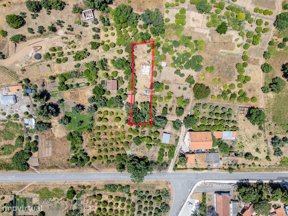 Terreno misto para construção de moradia e Potencial de Vida em Casais