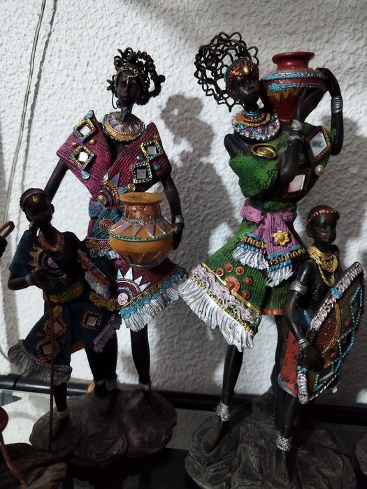 Estátuas africanas de resina