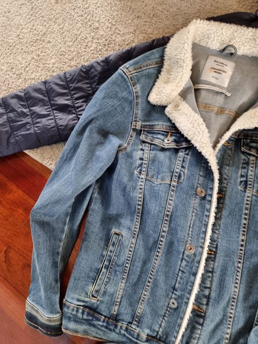 Lote de Roupa tamanho S e sapatilhas