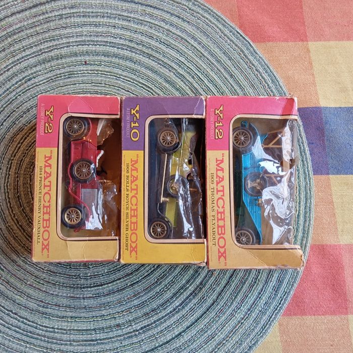 Matchbox  trzy modele orginalne .