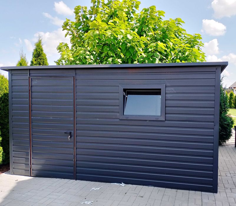 Drewnopodobny Domek do Ogrodu z Wiatą