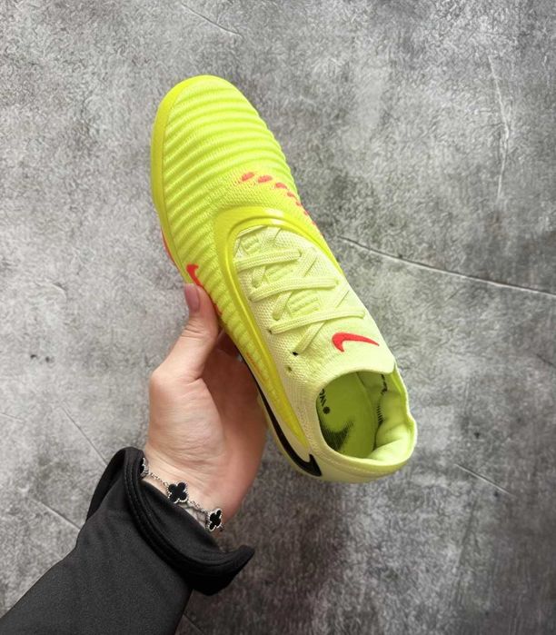Футбольні бутси (копочки) Nike Phantom GX6 FG