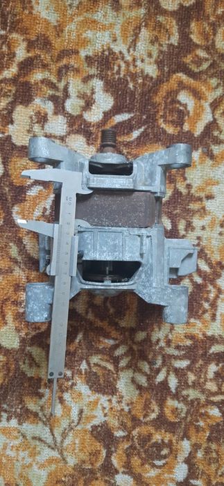 Двигун для пральної машини BOSCH