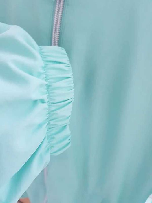 Corta Vento | Parka | Kispo | Impermeável verde água Benetton 10 anos