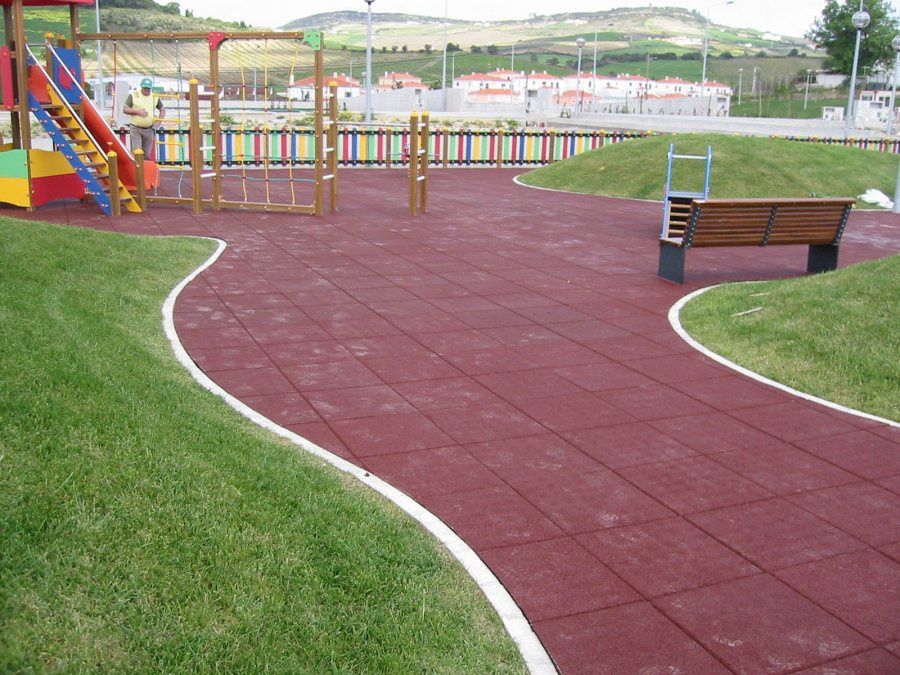 Placas em borracha para parques infantis