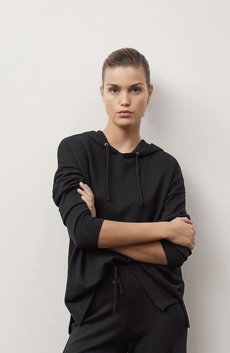 худи свитер Mango