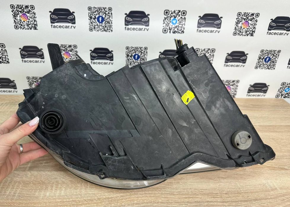 права фара Volkswagen Polo 9N3, 2005-2009 оригінал