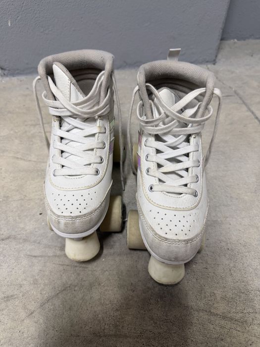 Patins 4 Rodas Brancos 37