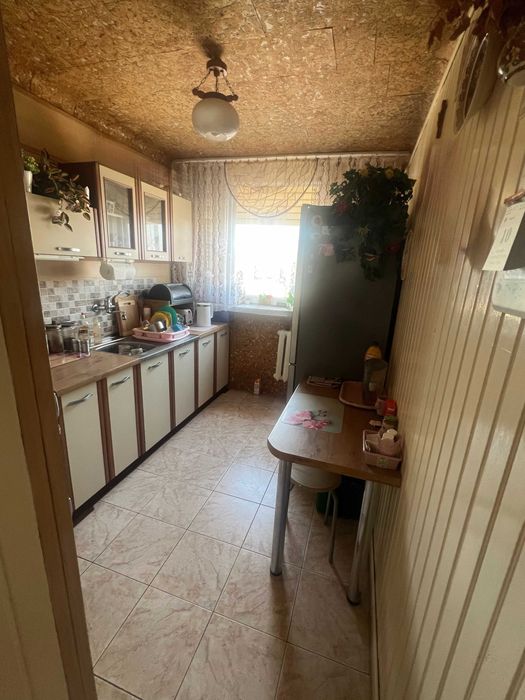 Mieszkanie na sprzedaż – 62 m², 4 pokoje, II piętro